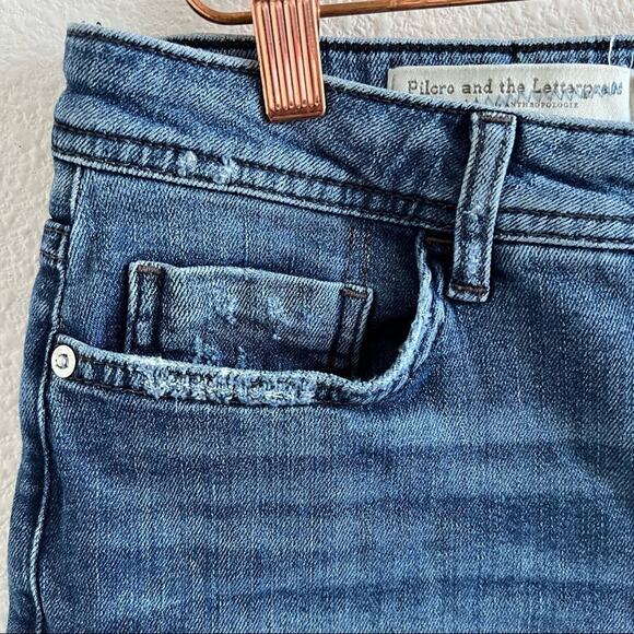 Pilcro and The Letterpress Slim Boyfriend Denim Jean Shorts Light Distressing 26 - Picture 5 of 9